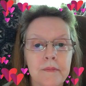 Meet your Posher, Alisa